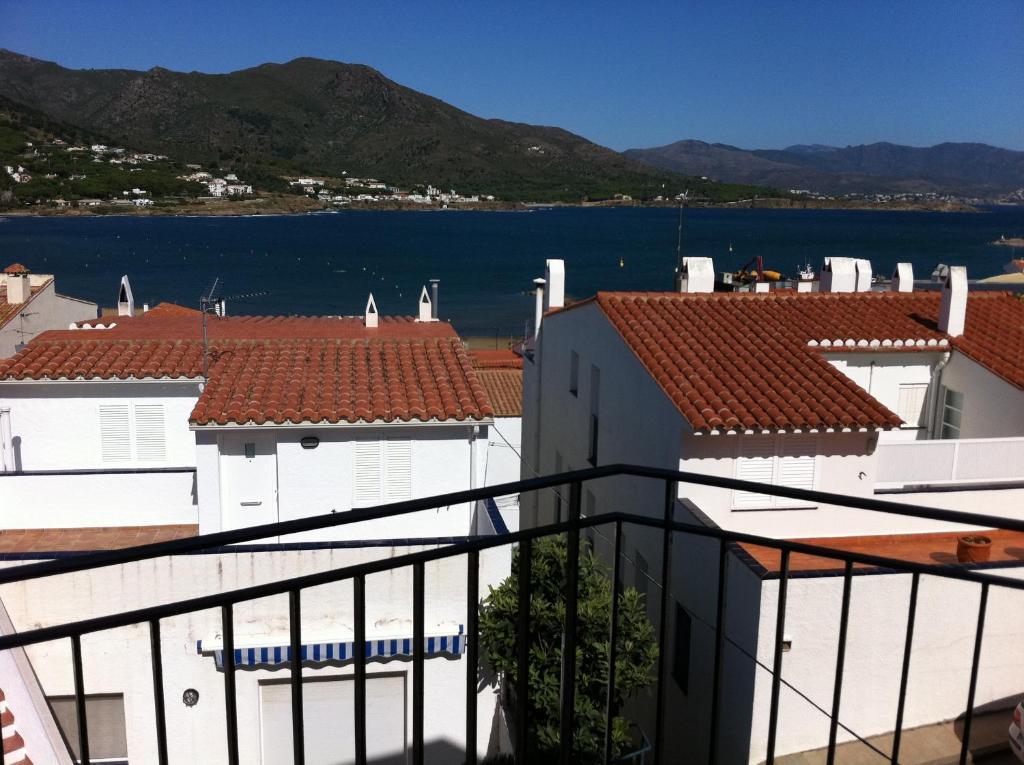 Hostal German El Port De La Selva Номер фото