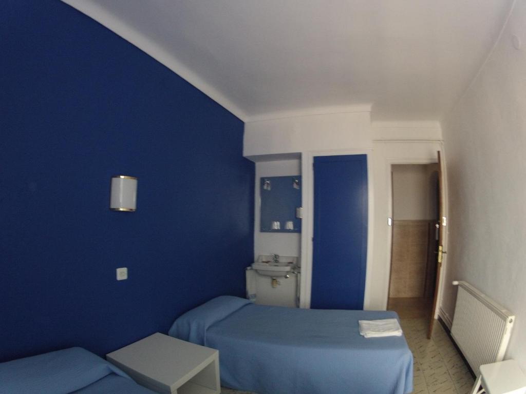 Hostal German El Port De La Selva Номер фото